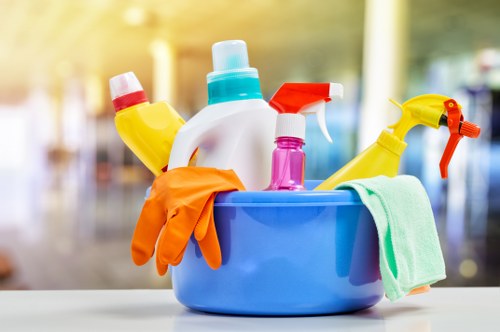 Professional end of tenancy cleaning in a Knightsbridge apartment kitchen
